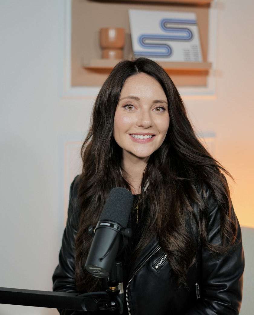 Emeline Siron, hôte du podcast Out of the Box